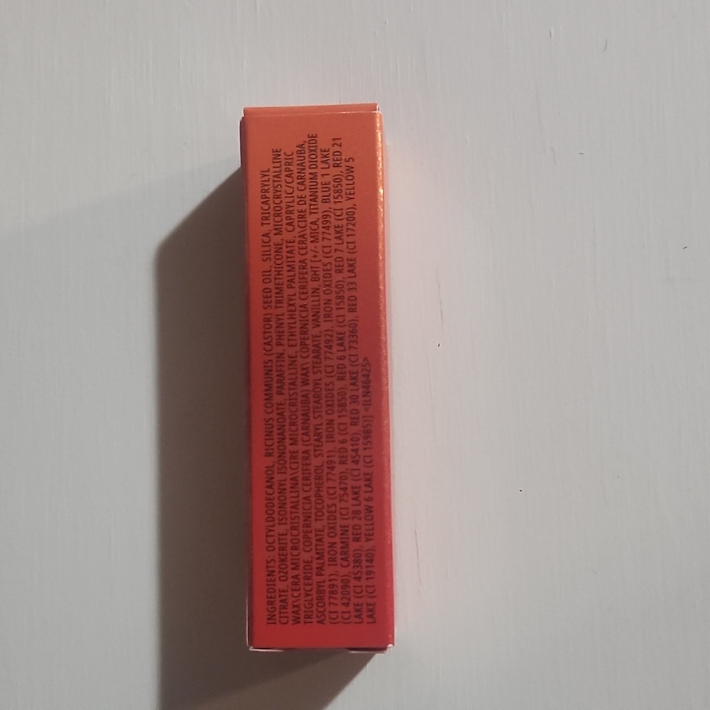 MAC Russian Red Matte Lipstick Lunar New Year - Picture 11 of 12
